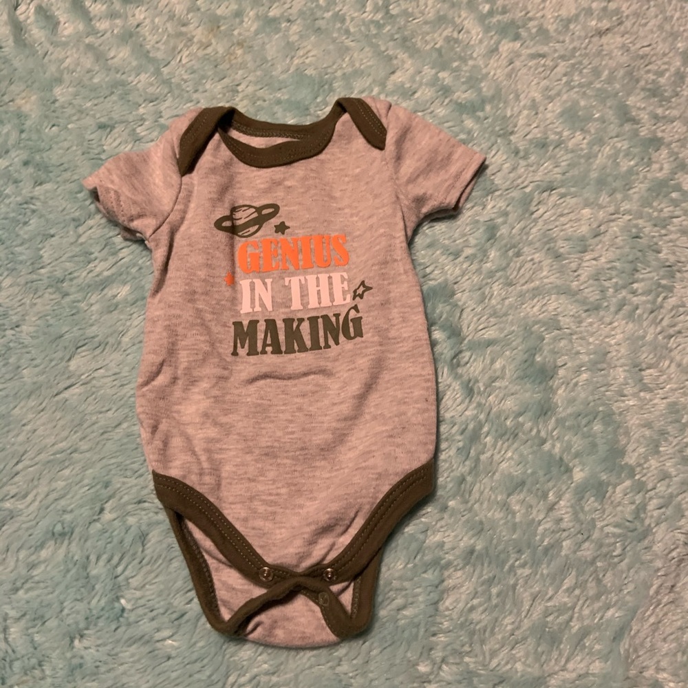 Boys onzies (5 items)